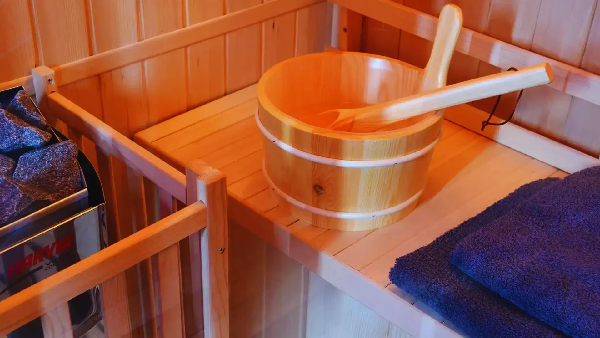 boat-spa-lyon-by-nuit-et-spa-sauna-privatif-6