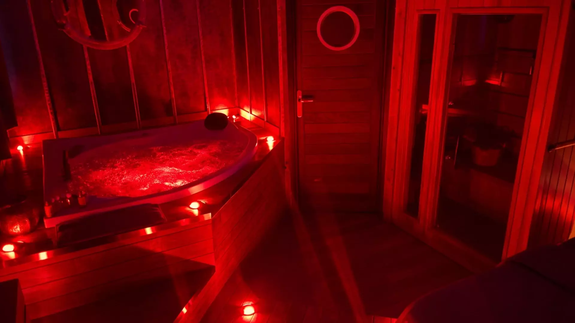 boat-spa-lyon-by-nuit-et-spa-spa-privatif-sauna-5