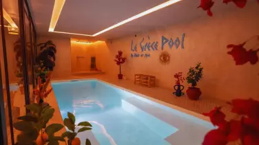 grece-pool-belleville-by-nuit-et-spa-piscine-privee-1