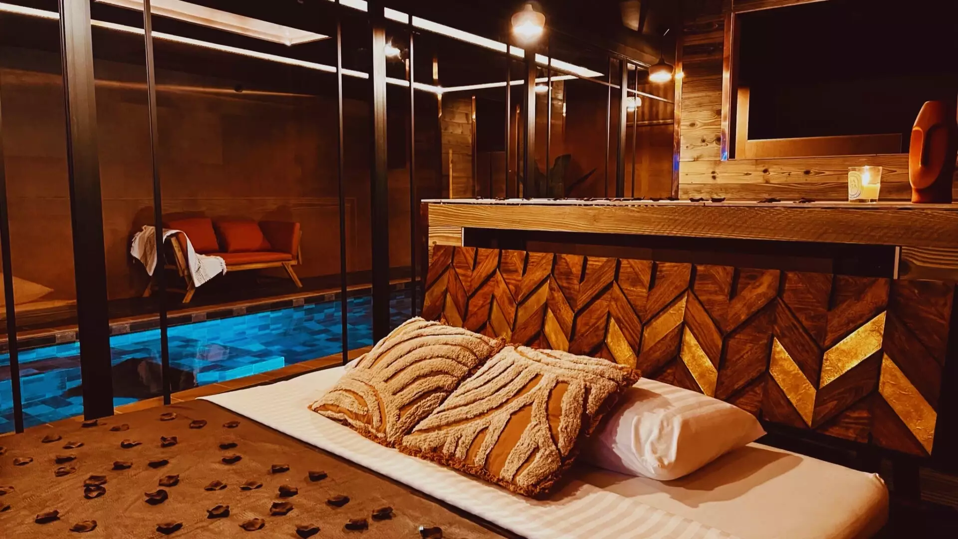 mojo-pool-belleville-by-nuit-et-spa-suite-romantique-4
