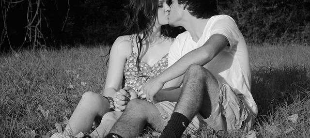 couple-975681_640