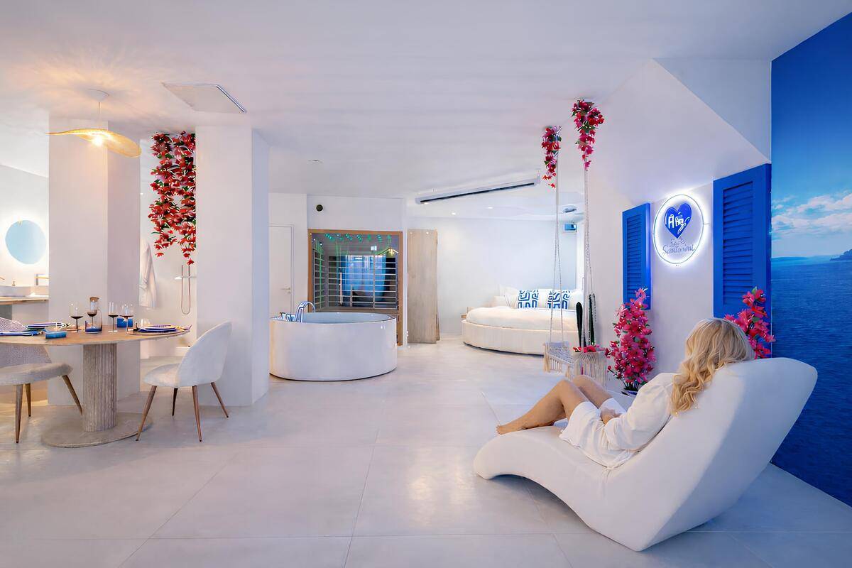 suite-santorini-love-room-pezenas-5