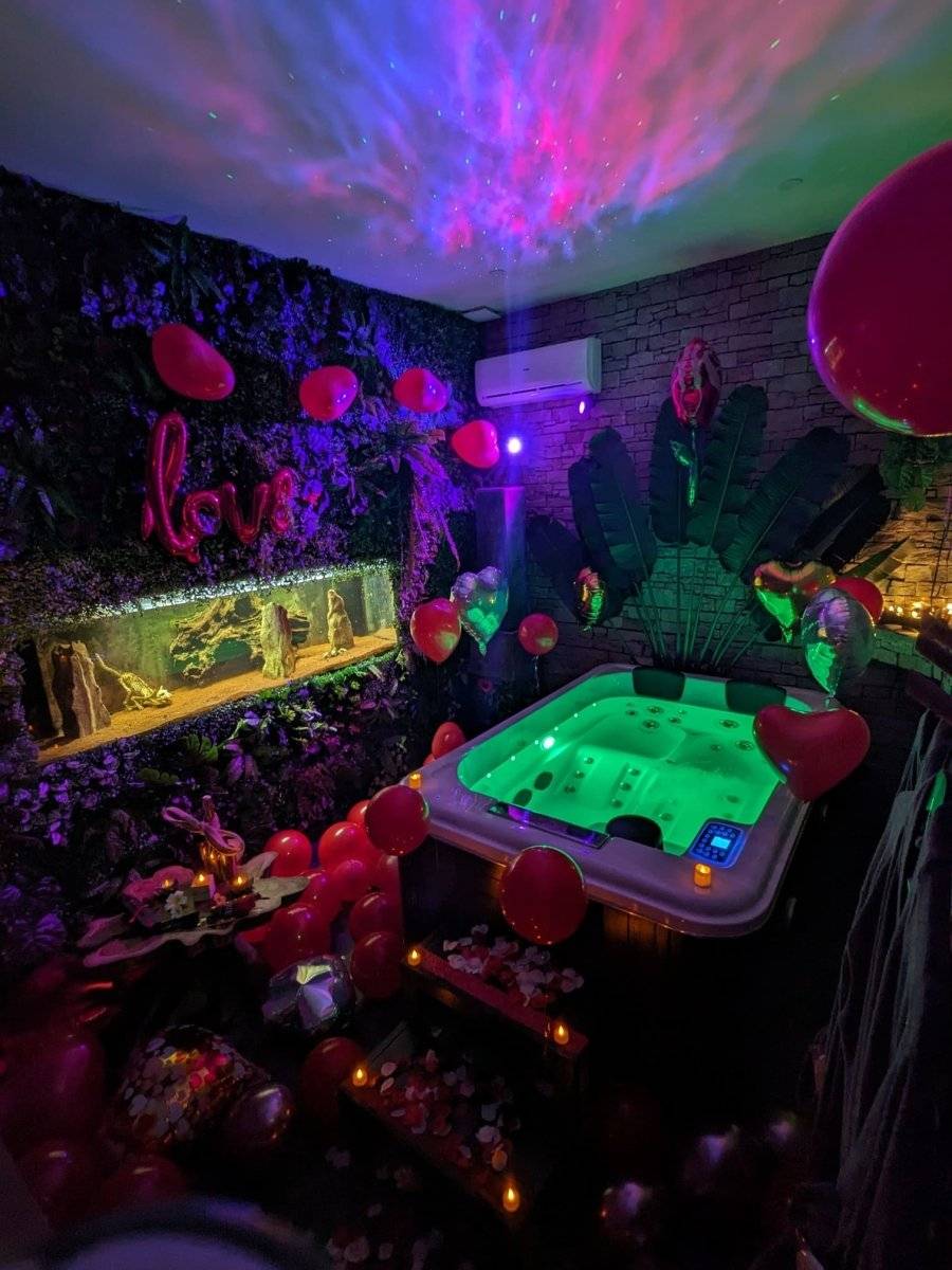 spassionnement-amazonie-love-room-jungle-agen-2