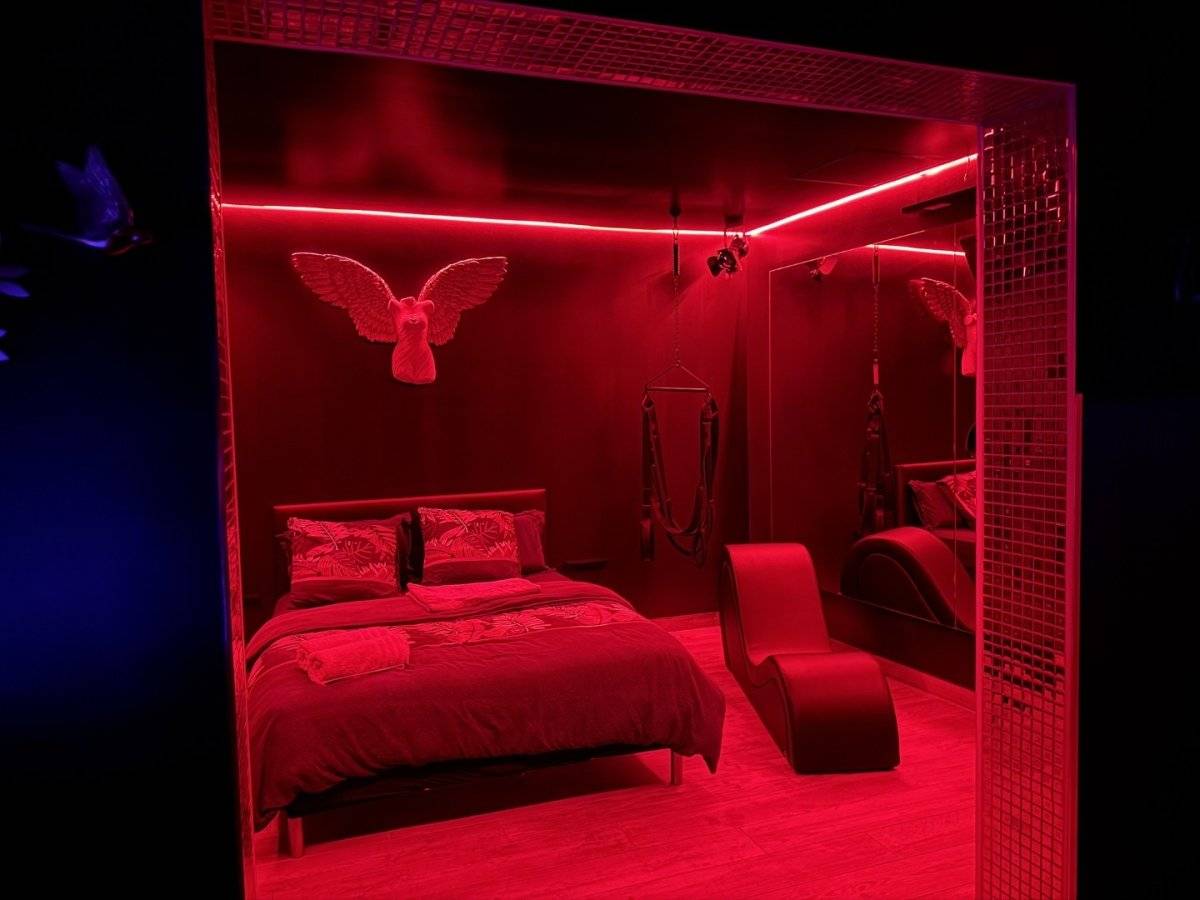 crescendo-love-room-spa-3