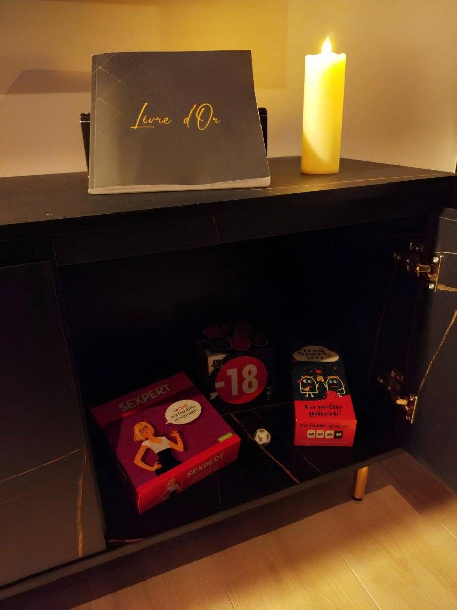 love-room-gite-4-etoiles-50-nuances-romantiques-6
