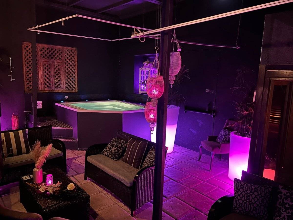 lounge-and-spa-4