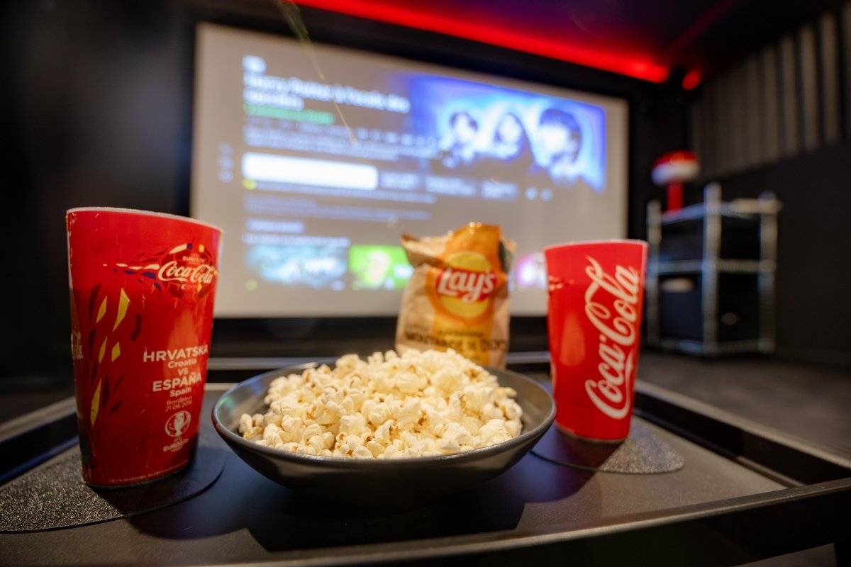 infinityroom-seventharts-i-cinema-prive-2