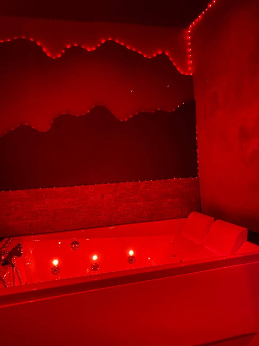 la-lovecoquine-chez-loveroom-toulon-5