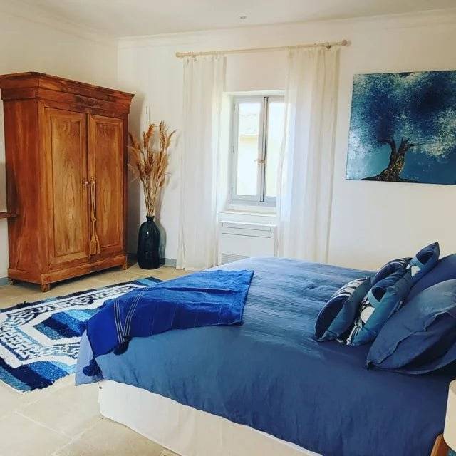 la-promenade-suite-and-spa-4
