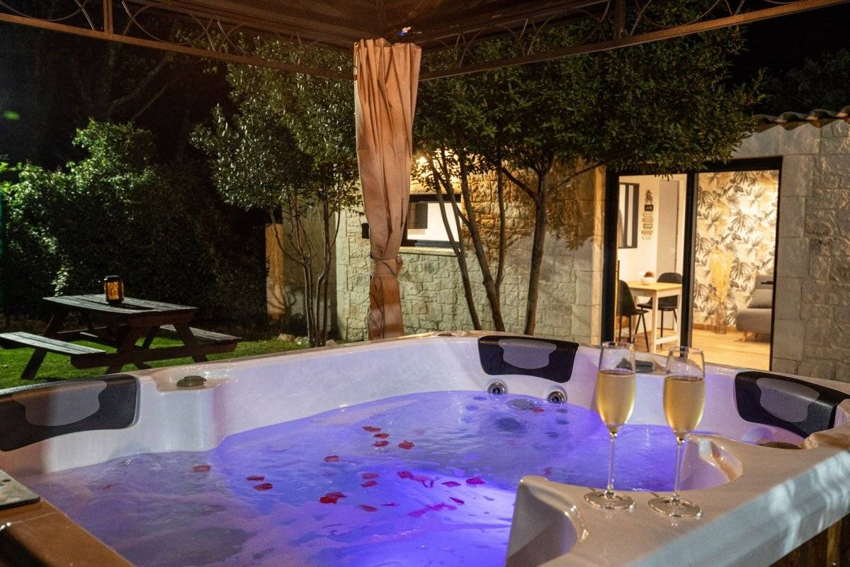 o-jacuzzi-du-mazet-4