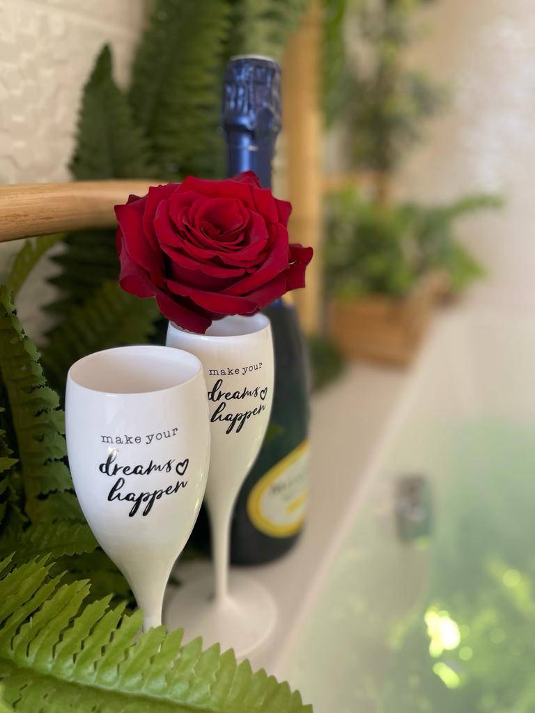 lovers-room-tropic-6