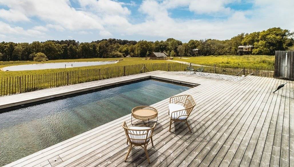 dihan-hotel-de-cabanes-cabane-spa-au-bord-de-leau-5