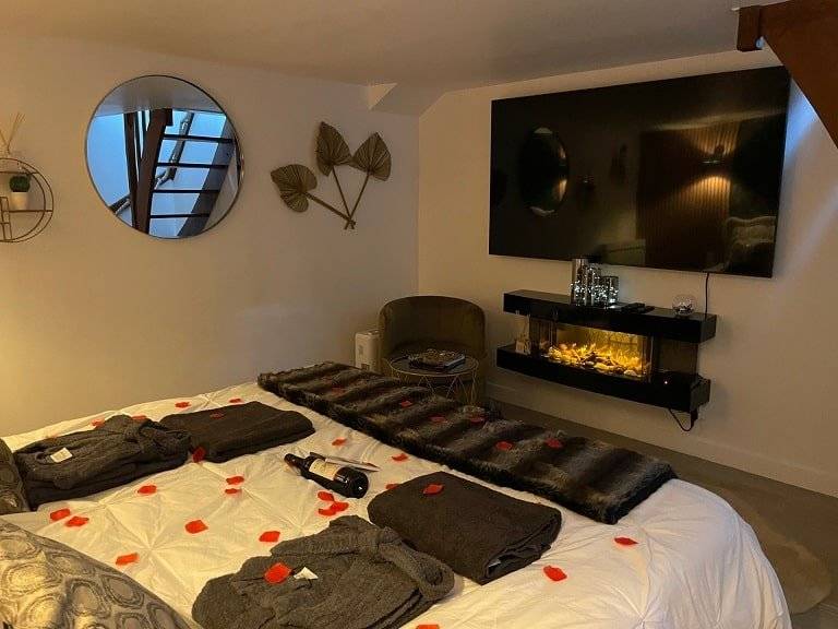 love-capsule-2