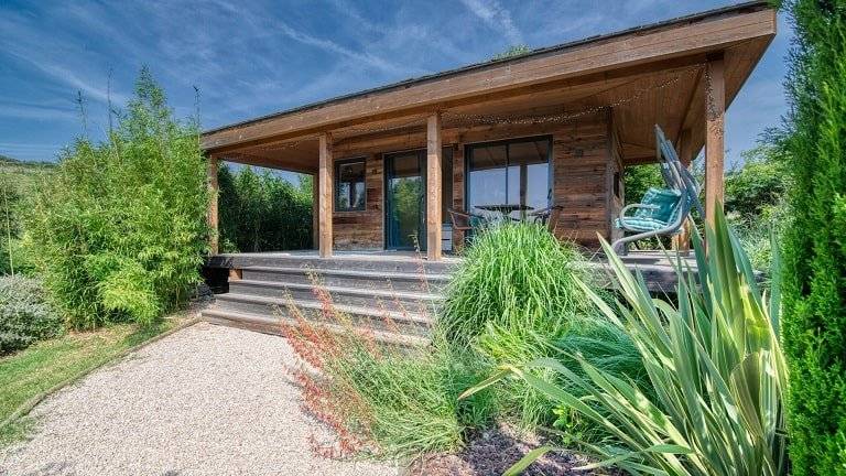 tresors-de-campagne-cabane-de-charme-baies-sauvages-avec-jacuzzi-privatif-3