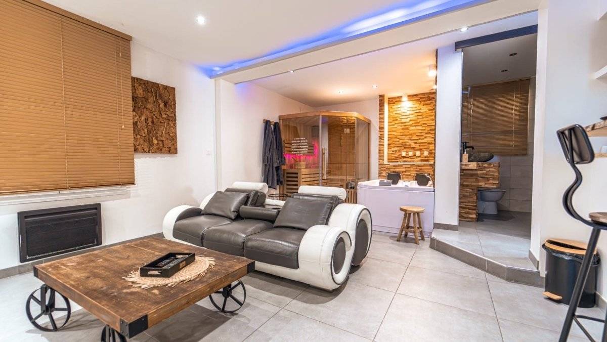 suite-47-spa-wood-2