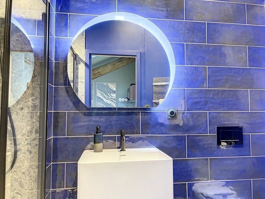 cocon-blanc-calin-jacuzzi-privatif-love-room-5